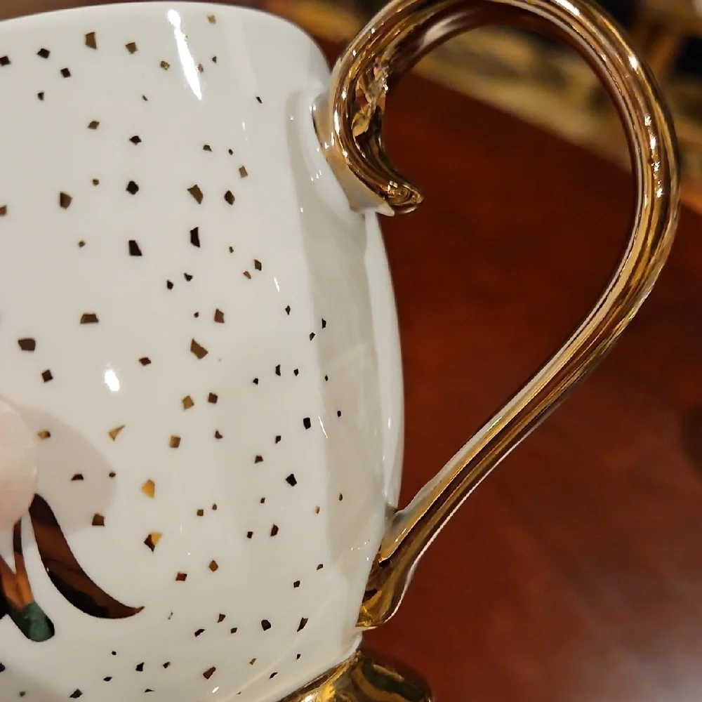Nanette Lepore White and Gold Coffee/Tea Mug